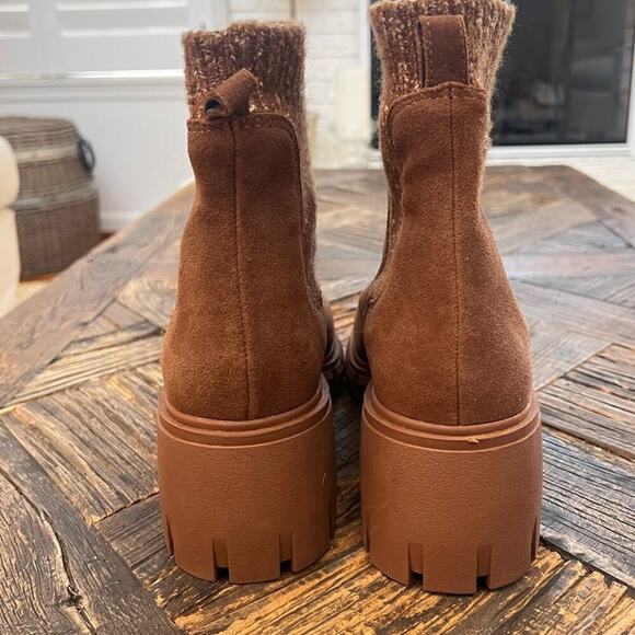 NWOT Steve Madden Hayle Platform Chelsea Boot Chestnut Suede - Sz 10 - Picture 8 of 9